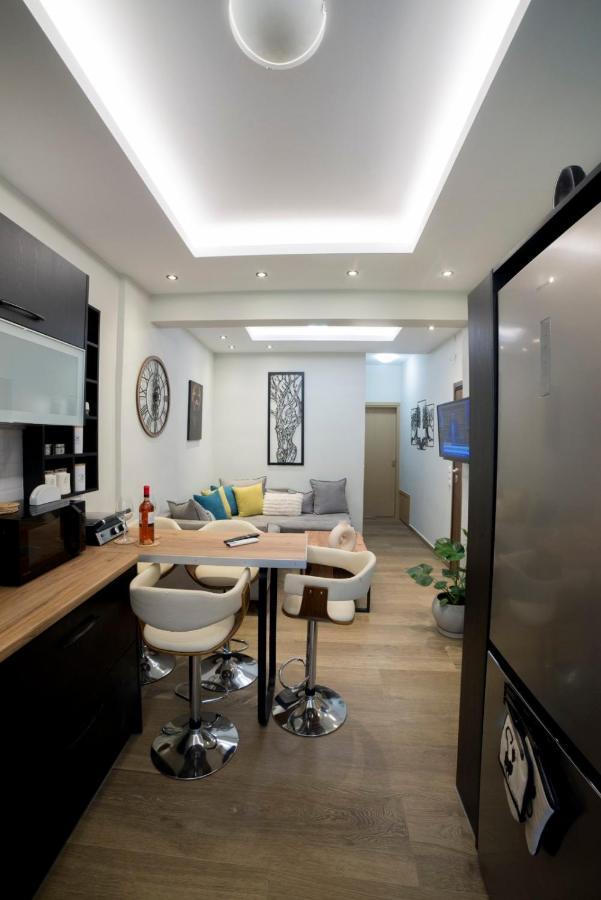 Luxurious Apartment In The Heart Of Town ! Loutráki Buitenkant foto